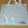 Plotterdatei Osterhase mit Osterei auf Einkaufstüte geplottet Plotterdatei Osterhase mit Osterei
