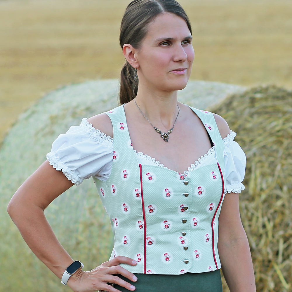 schnittmuster_trachtenmieder-dirndl-susal_maker-mauz-sewing_2